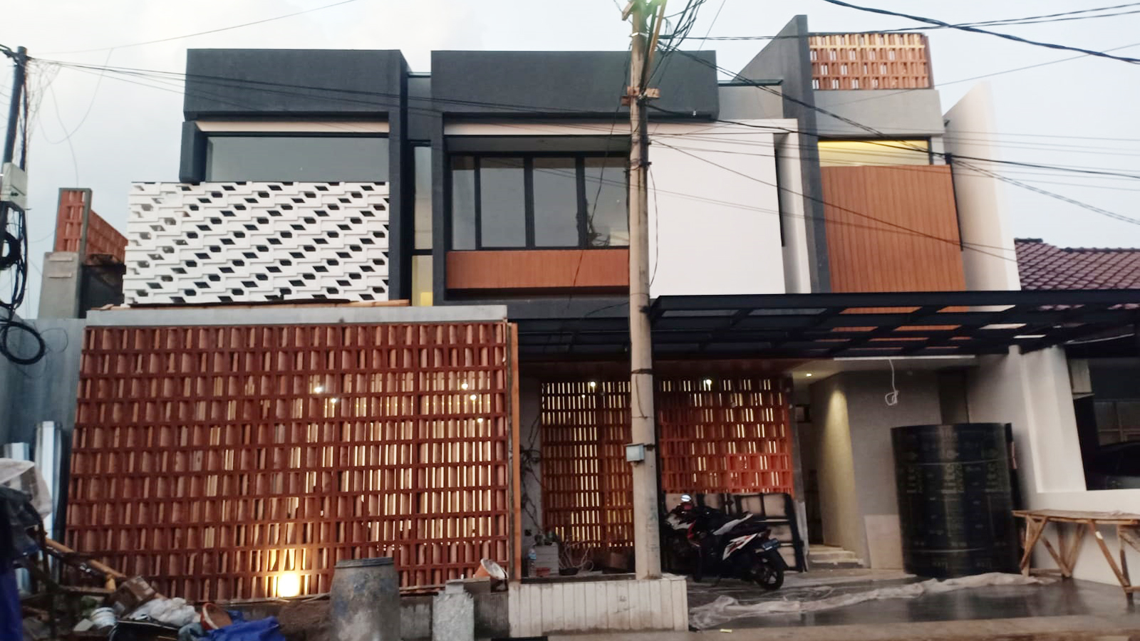 Kontraktor - Rumah Tinggal - Bekasi